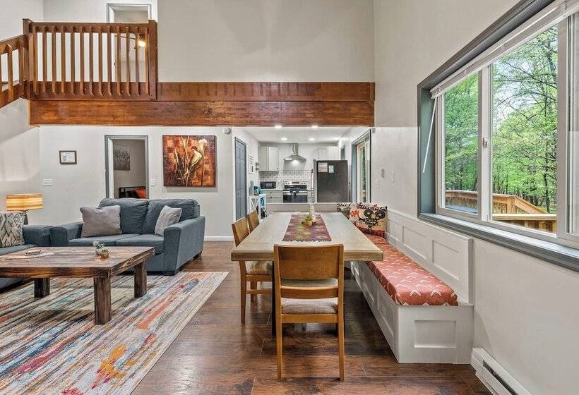 The Tranquil Trails By Avantstay Lake Access, Deck, Fireplace