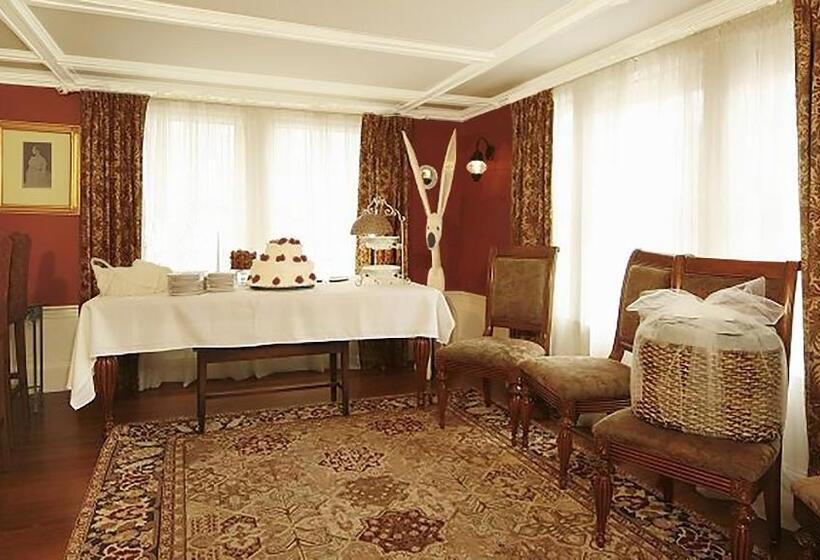 민박 Beach & King Street Inn