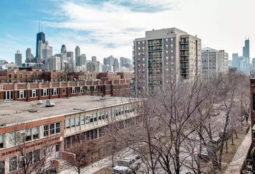 Aamiaismajoitus (B&B) The Sono Chicago