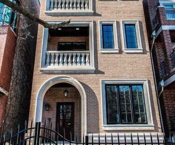 مبيت وإفطار The Sono Chicago