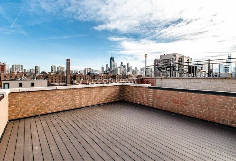 مبيت وإفطار The Sono Chicago