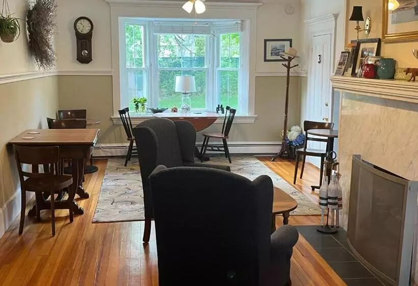 Bourne Bed And Breakfast
