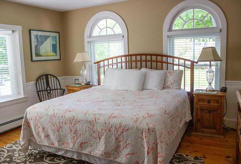 Bourne Bed And Breakfast