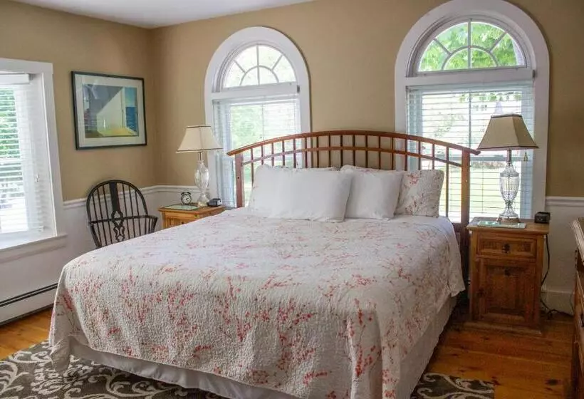 Bourne Bed And Breakfast
