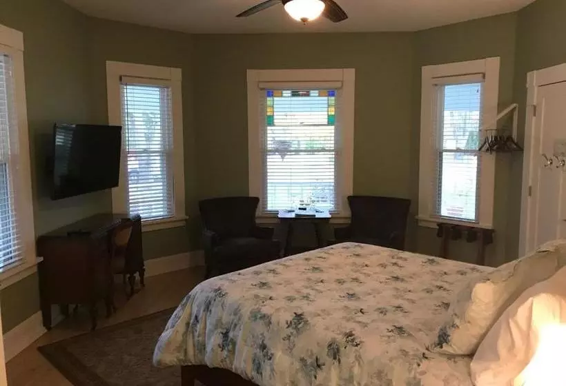 Greenway House Bed And Breakfast