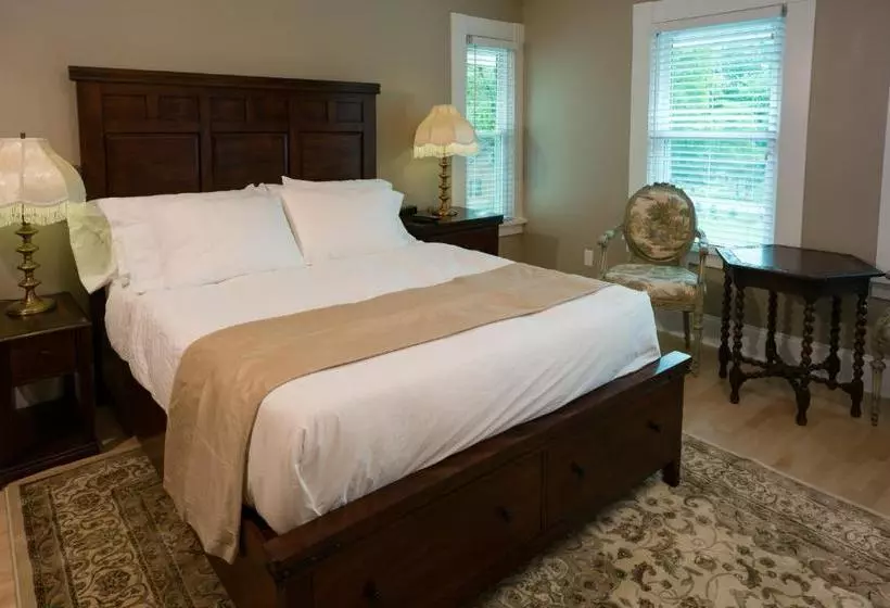 Greenway House Bed And Breakfast