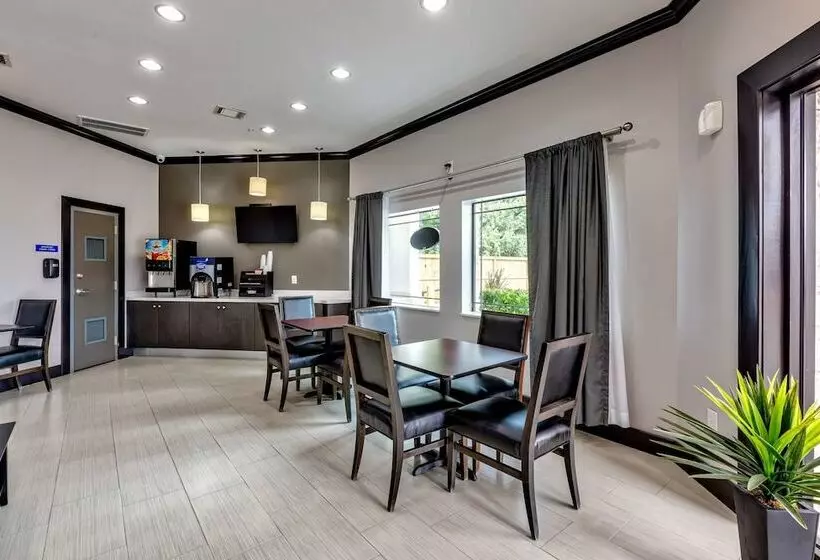 هتل Americas Best Value Inn And Suites Iah Airport North