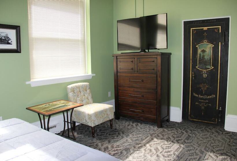 호텔 City Hall Grand