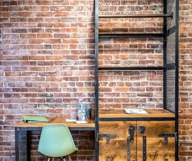 호텔 City Hall Grand