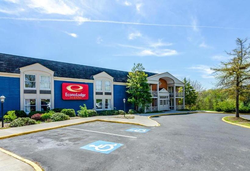 호텔 Econo Lodge Inn & Suites Radfordblacksburg Area