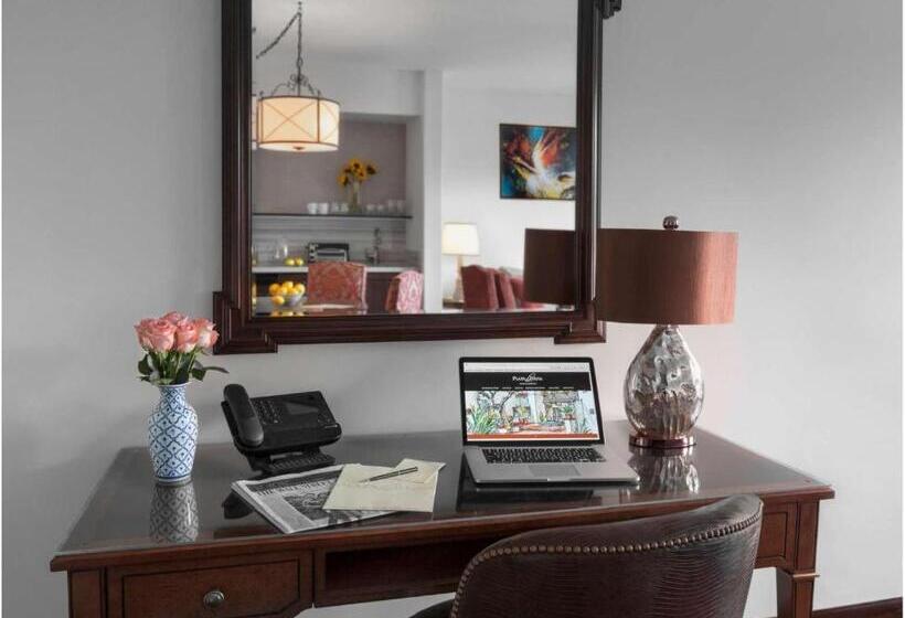 호텔 Plaza La Reina