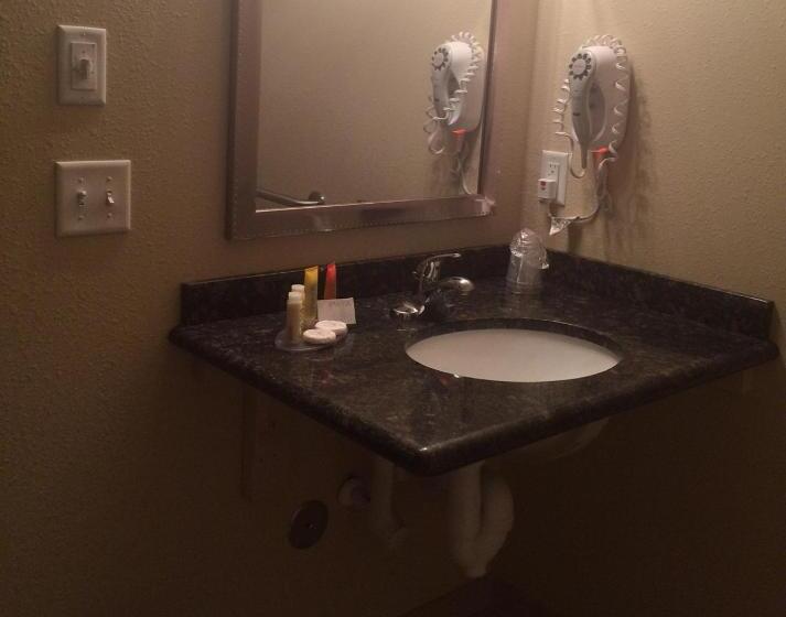 בית מלון כפרי Van Hook Territorial Inn