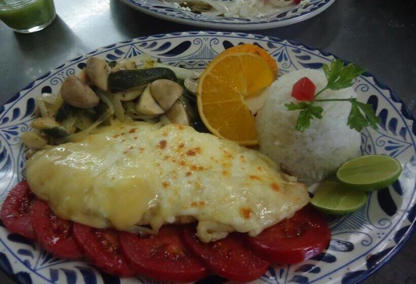 בית מלון כפרי Villa De Cortez