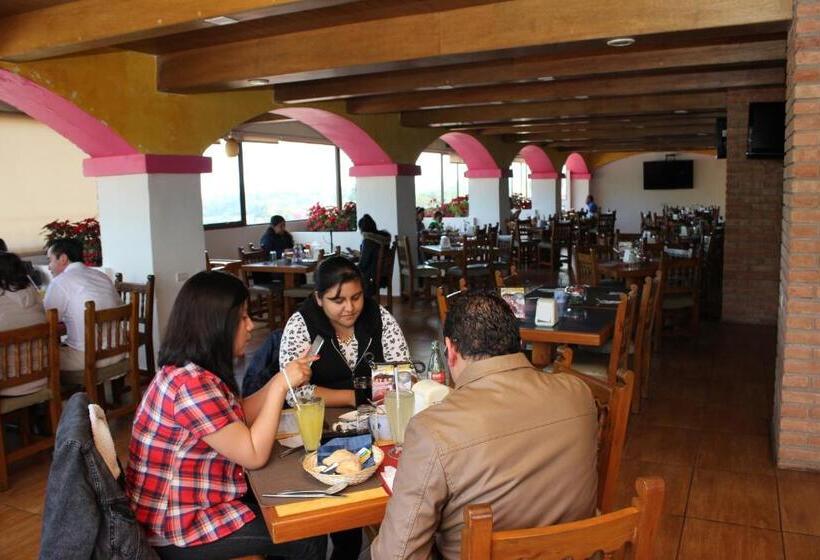 בית מלון כפרי Villa De Cortez