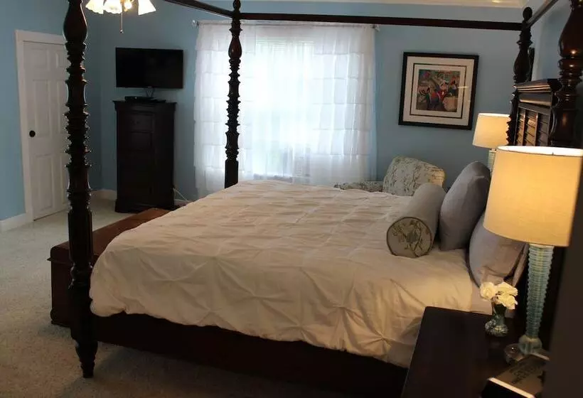 Huffman House Bed & Breakfast