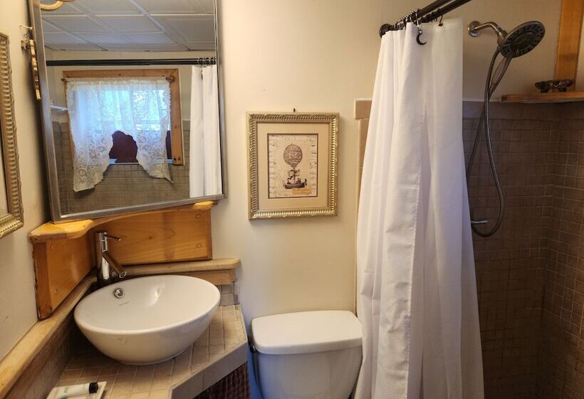 Lily Garden Bed And Breakfast