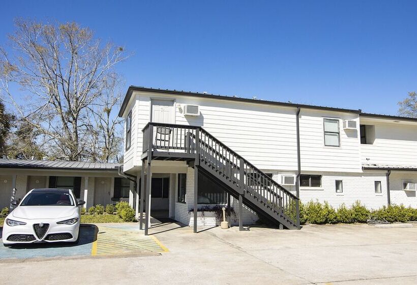 מוטל OYO Hotel Sulphur LA Hwy 90 West