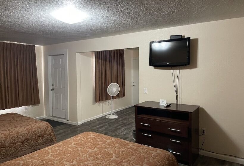 モーテル Travelers Inn Clearwater