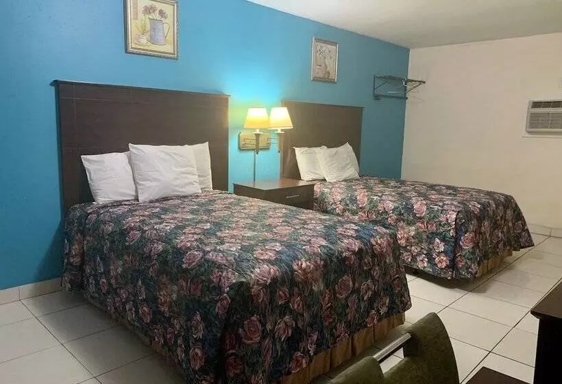モーテル Travelers Inn Clearwater
