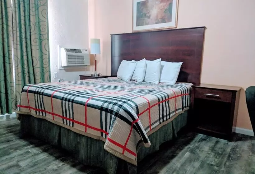 モーテル Travelers Inn Clearwater