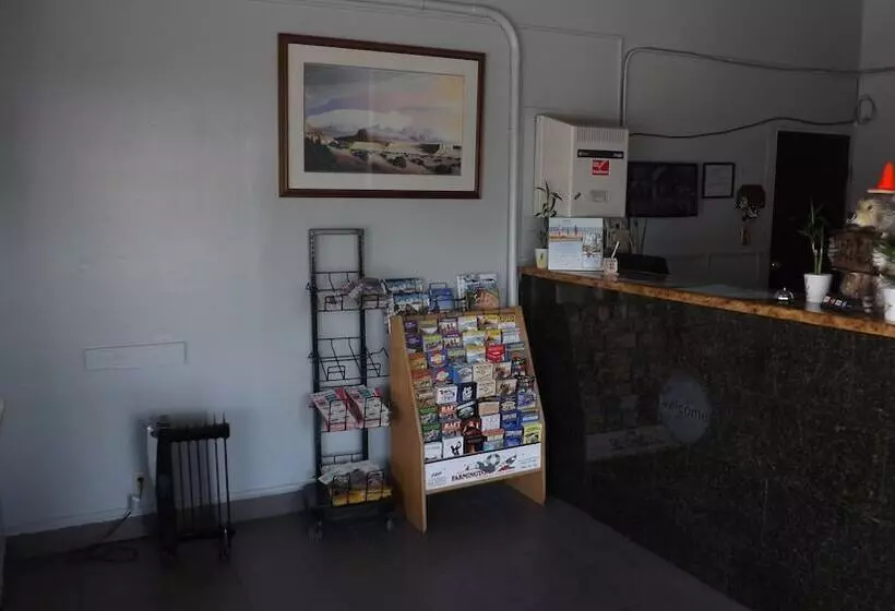 モーテル Travelodge By Wyndham Farmington