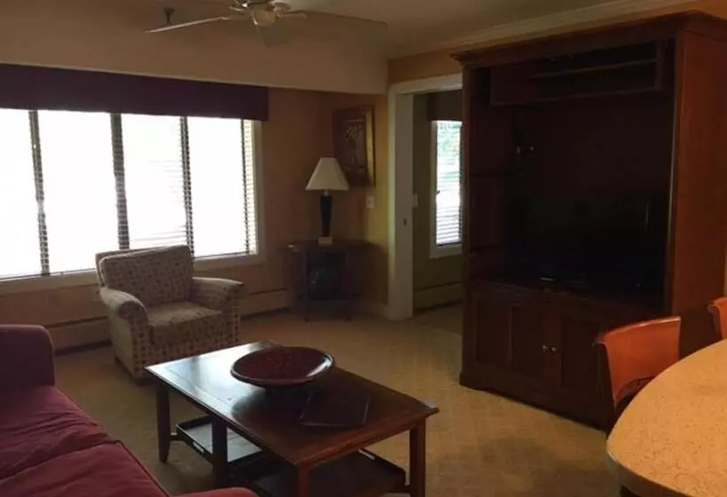 North Star Lodge & Resort