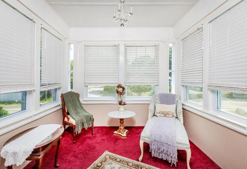 مبيت وإفطار Victoria Inn