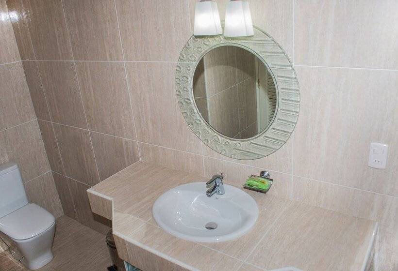 Bed and Breakfast Hostal Doña Amalia Cuba