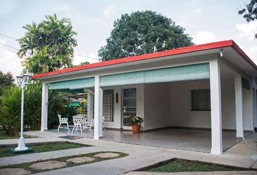ベッドアンドブレックファースト Hostal Doña Amalia Cuba
