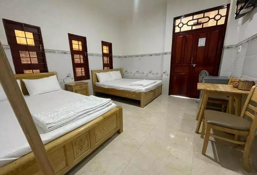 تختخواب و صبحانه Mũi Né Motel
