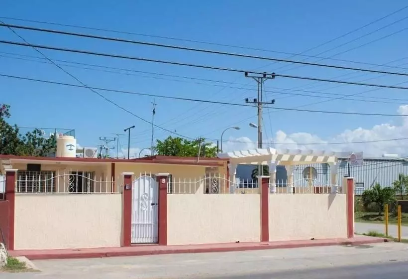 Hostal V&b