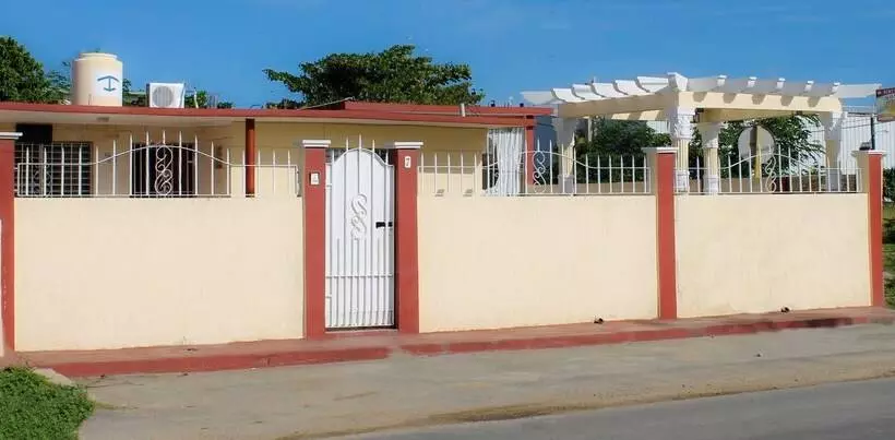 Hostal V&b