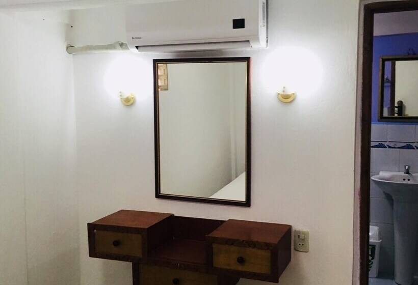 بنسيون Hostal De Arnulfo Y Pucha