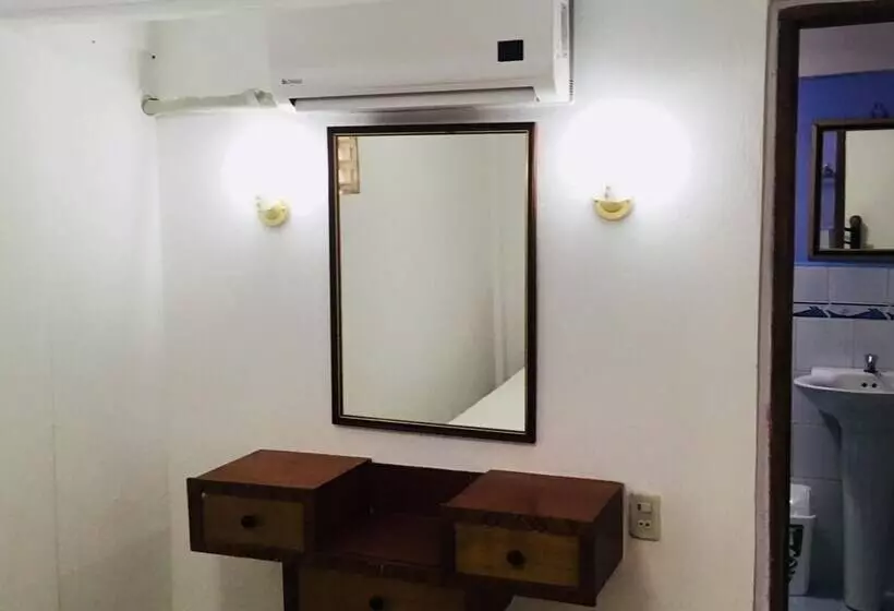 ペンション Hostal De Arnulfo Y Pucha