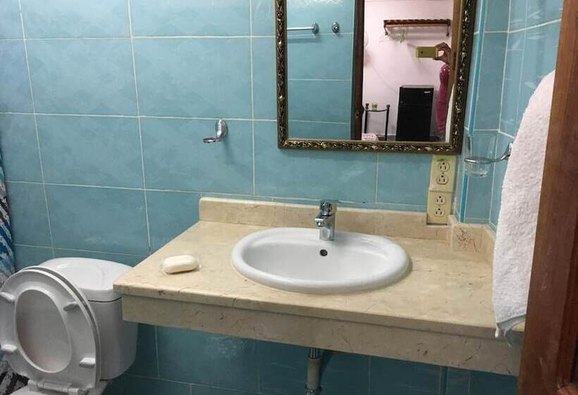 بنسيون Hostal De Arnulfo Y Pucha