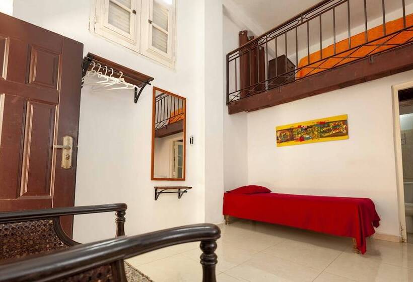 پانسیون Hostal Belele