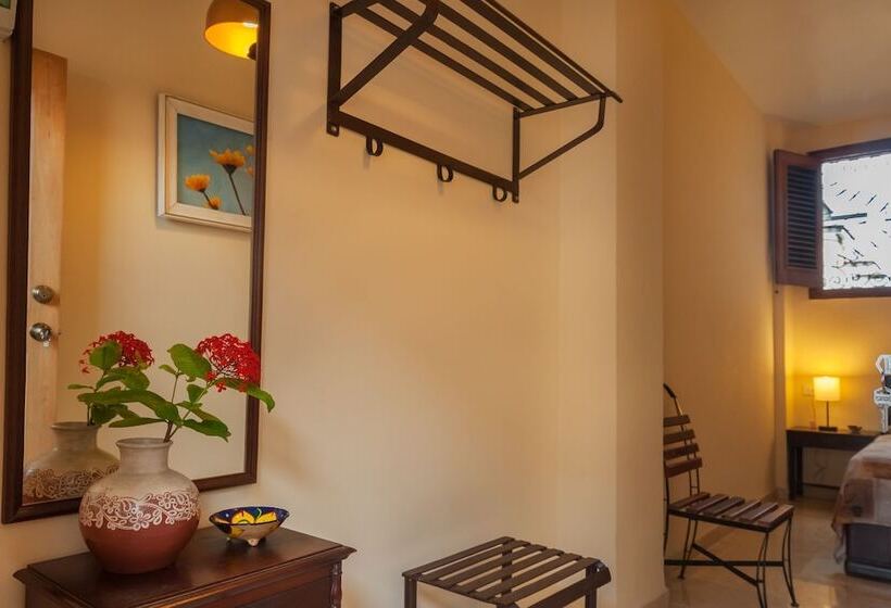 پانسیون Hostal Belele