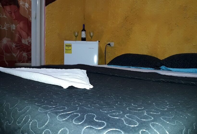 پانسیون Hostal Chinitos