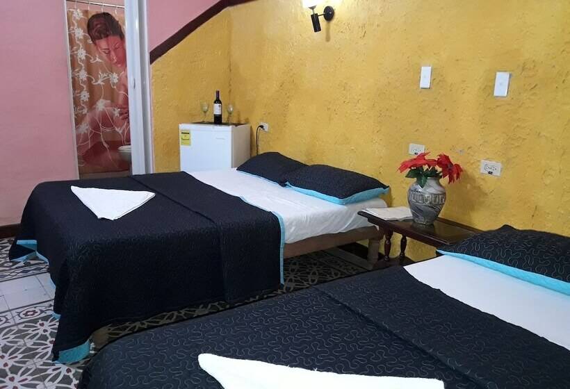 پانسیون Hostal Chinitos