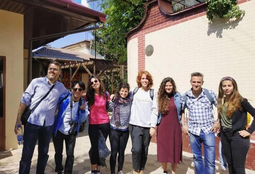 הוסטל Backpackers House Markhaba