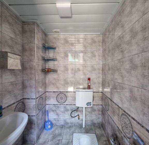 הוסטל Backpackers House Markhaba