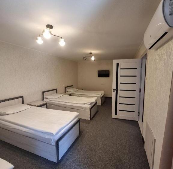 הוסטל Backpackers House Markhaba