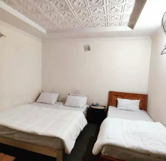 هاستل Casa De Vascos