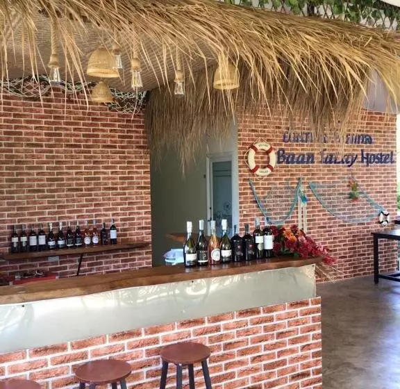 Baan Talay Hostel And Bar