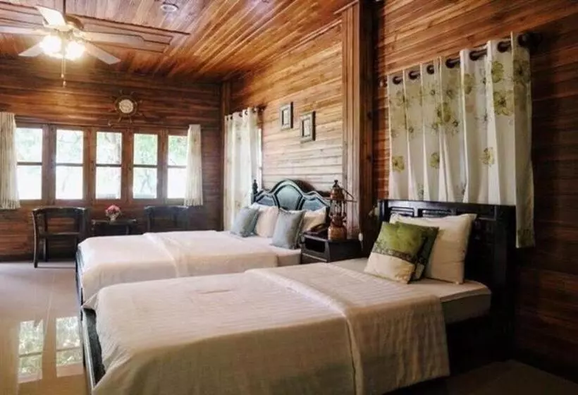 Ban Noi Resort Phrae