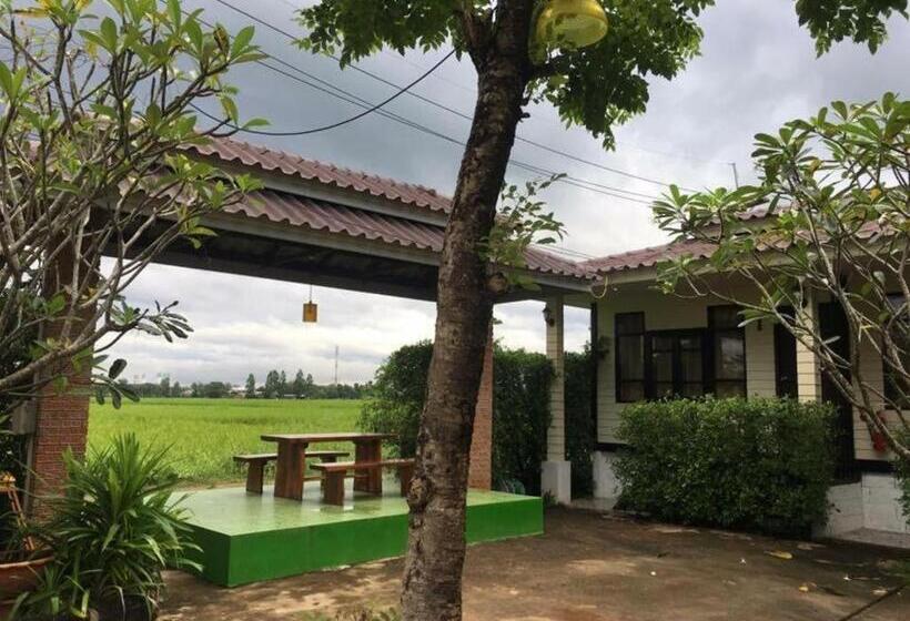 Ban Noi Resort Phrae