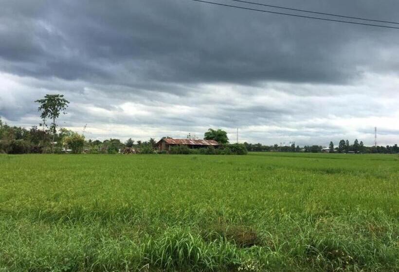 Ban Noi Resort Phrae