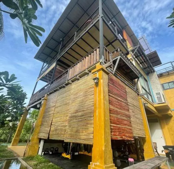 Aamiaismajoitus (B&B) Golden Mango House