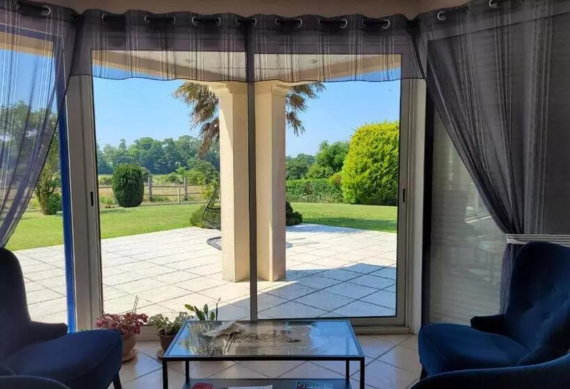 ベッドアンドブレックファースト Osy Normandy