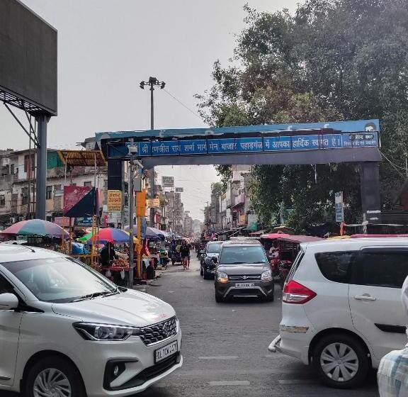 تختخواب و صبحانه Sapphire Inn By Asr Hospitality